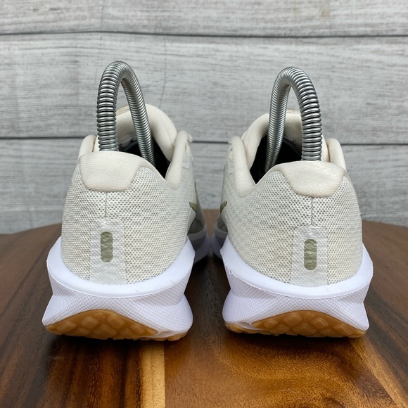 Nike Downshifter 13 Light Bone Neutral Olive Running Shoe FD6476-010 Womens Sz 5 - Picture 5 of 11